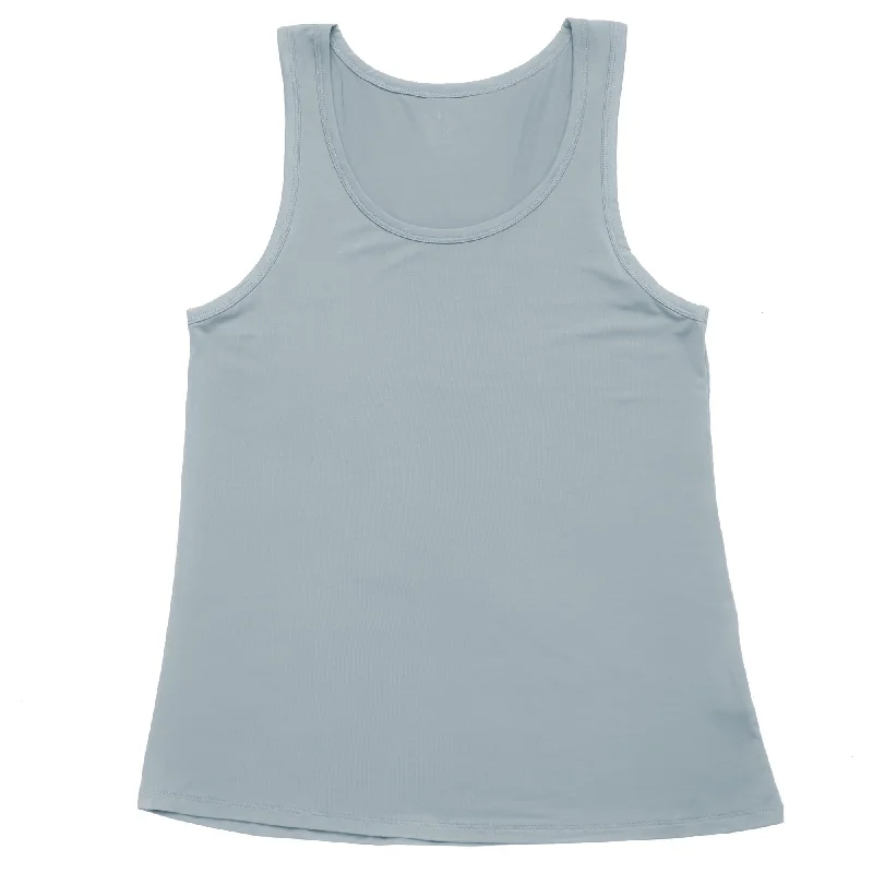 women-s-tank-set-in-fog