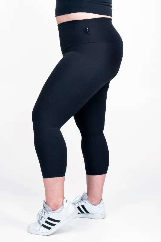 black-capri-leggings-high-waisted-body-contouring-r2w