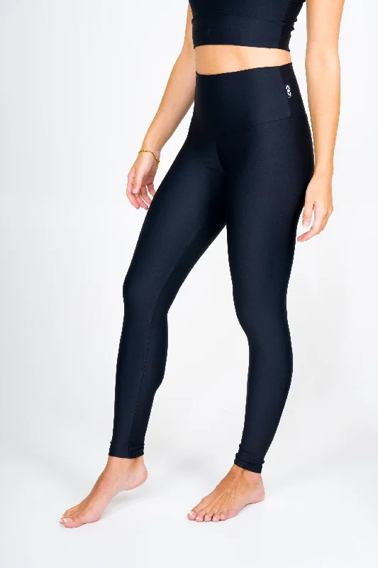 black-leggings-high-waisted-gym-wear