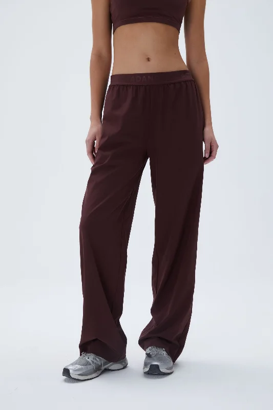 branded-waistband-pant-burgundy