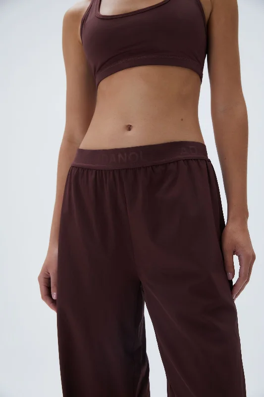 branded-waistband-pant-burgundy