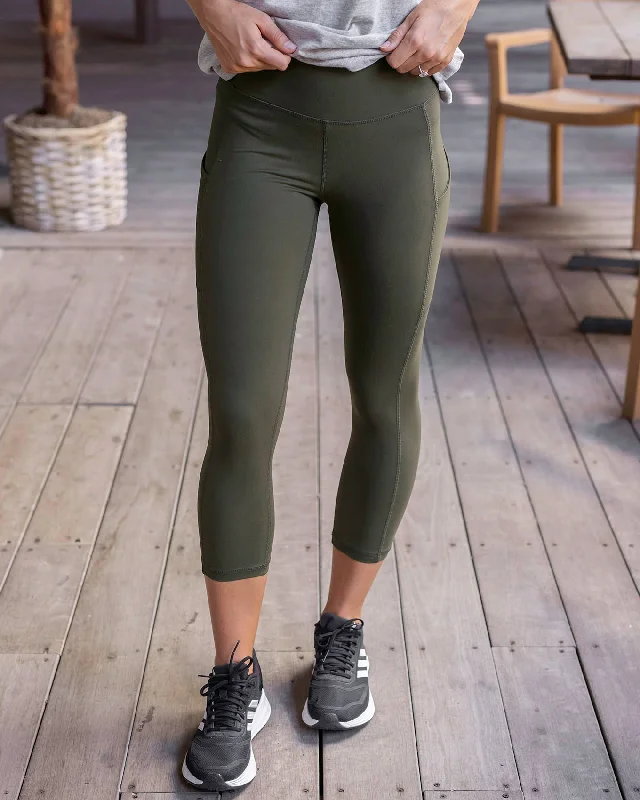 Daily Capri Olive Pocket Leggings