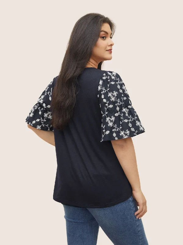 ditsy-floral-patchwork-broderie-anglaise-t-shirt