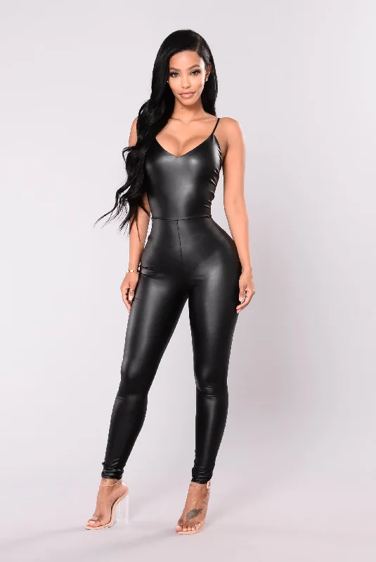 feels-so-classic-faux-leather-jumpsuit-black