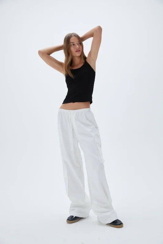 relaxed-cotton-cargo-pants-white