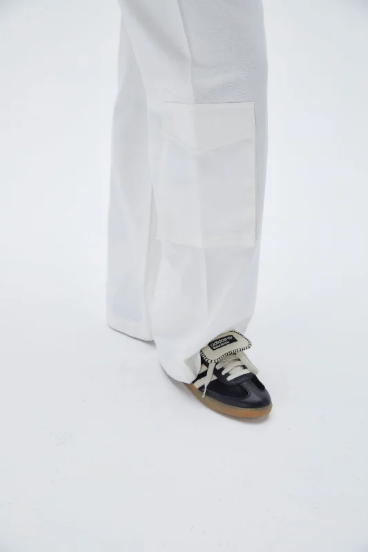 relaxed-cotton-cargo-pants-white