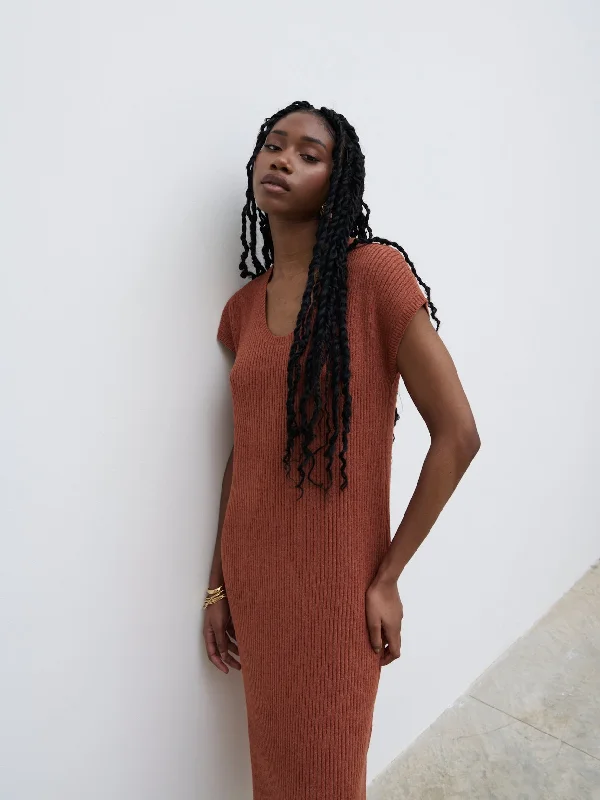 rose-knit-midaxi-dress-rosewood